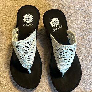 Yellow box summer wedge white Rhythm sandals size 7